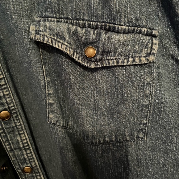Faded glory vintage denim snap button long sleeve - Picture 3 of 8